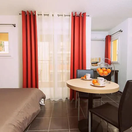 Serafina Apartment *