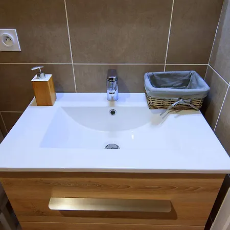 Serafina Apartment